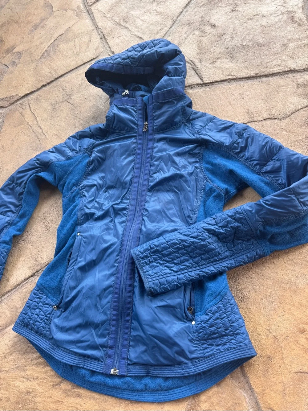 Lululemon Bundle Up Jacket Blue Quilted Fleece Hooded Running Jacket Size 4